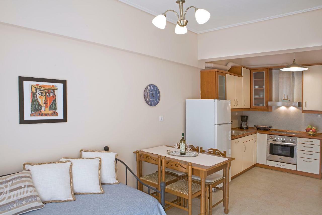 Remezzo Apartments Akrogiali Ngoại thất bức ảnh